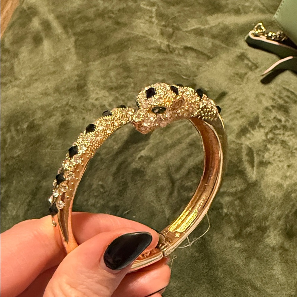 Luxurious Gold and Black Panther Bracelet